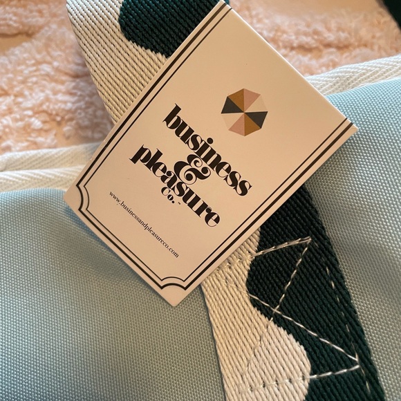 Insulated tote picnic bag  Business and pleasure brand Rivie green color. - Picture 5 of 11